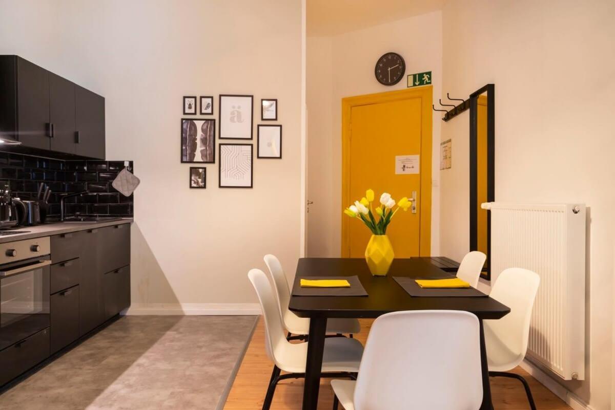 Great Apartment Close To Kudamm Berlin Exteriör bild